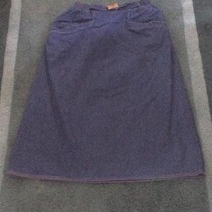 Sasson jean skirt with faux belt buckle, size 6, Good Condition.